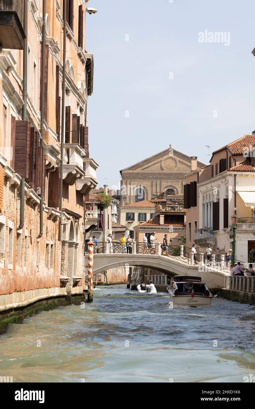 Venetian bridge hi-res stock photography and images - Alamy
