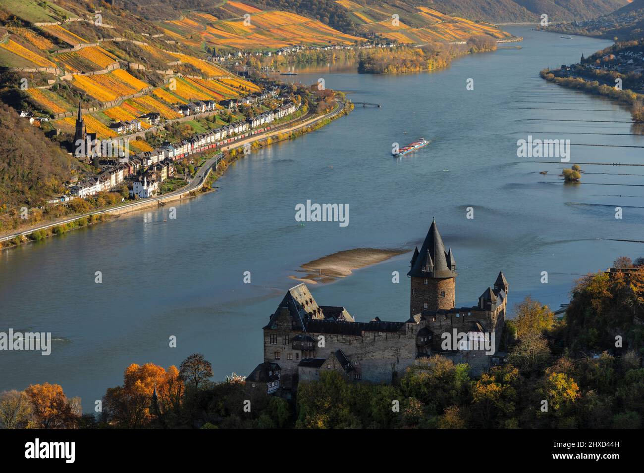 View over Stahleck Castle to Lorch, Bacharach, Upper Middle Rhine Valley, Rhineland-Palatinate, Germany Stock Photo