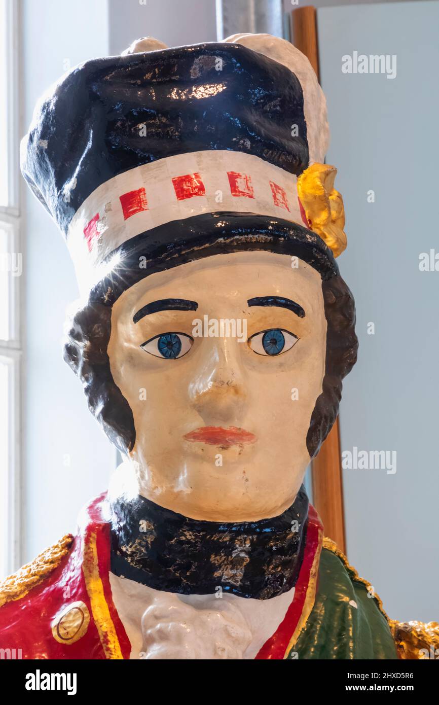 England, Hampshire, Portsmouth, Portsmouth Historic Dockyard, The Sir Donald Gosling Victory Gallery, Ship's Figurehead depicting a Scotsman in Traditional Attire Stock Photo