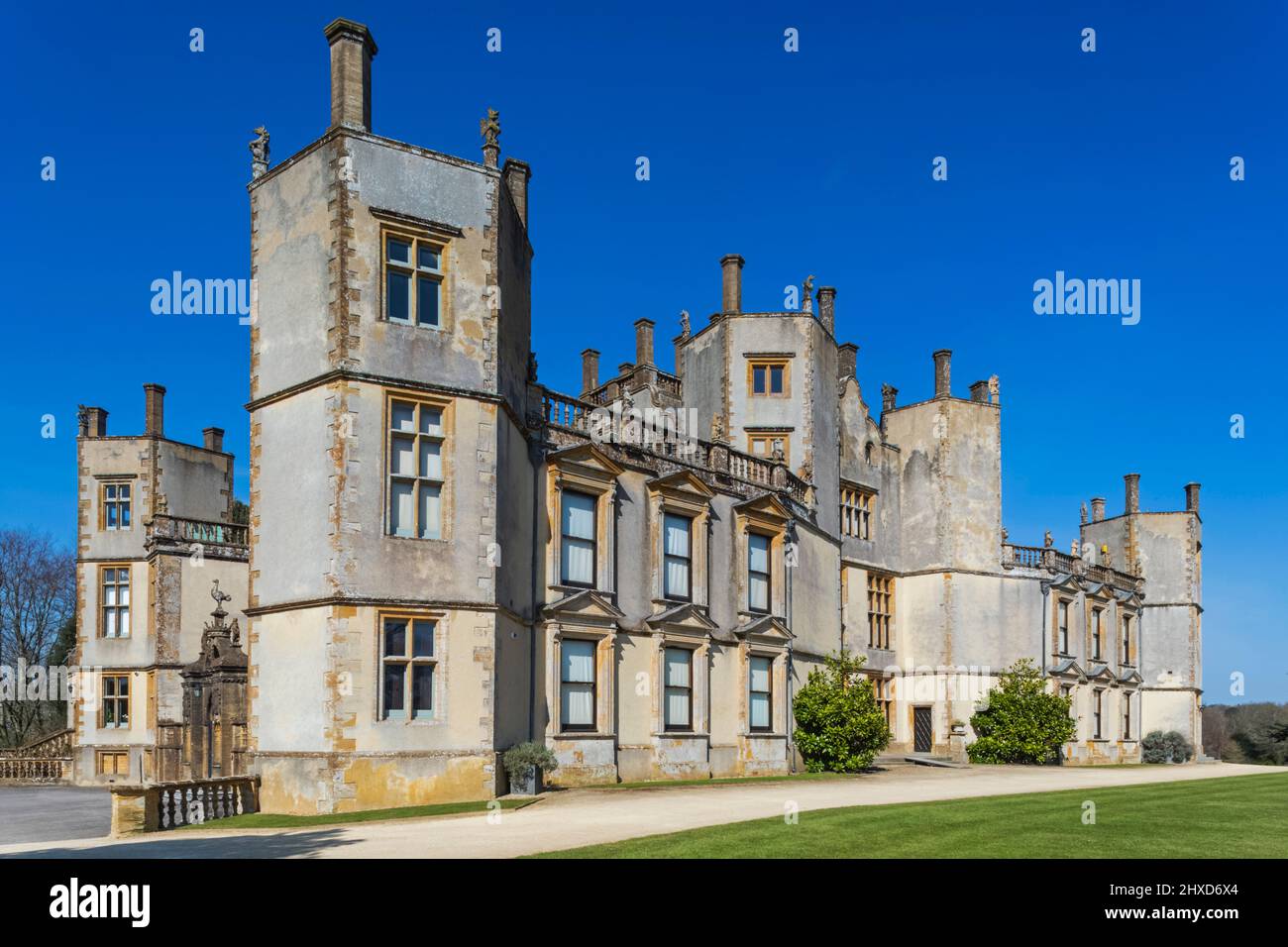 England, Dorset, Sherborne, Sherborne Castle a 16th century Tudor Mansion built by Sir Walter Raleigh in 1594 Stock Photo