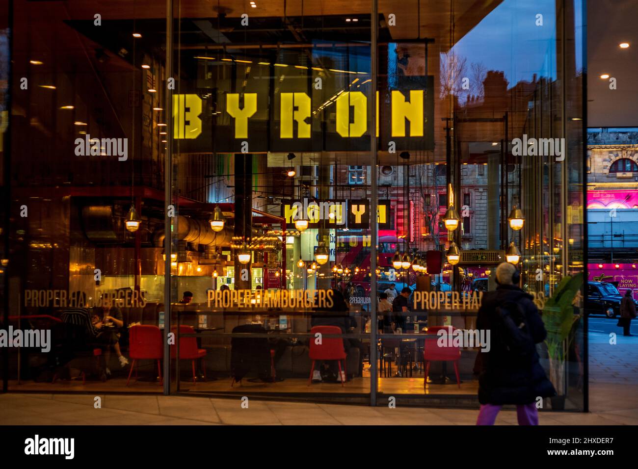 Byron Hamburgers London - Byron Restaurant Central St Giles London. Byron is a UK based restaurant chain focussing on hamburgers. Founded 2007 Stock Photo