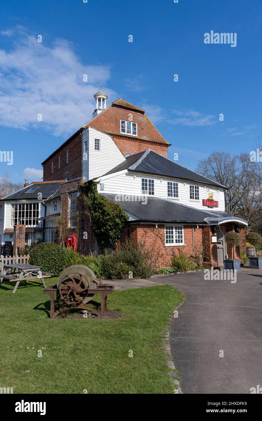 The Mill at Elstead - a Fuller's Pub and restaurant, Farnham Road, Elstead, Godalming, Surrey, England, UK Stock Photo