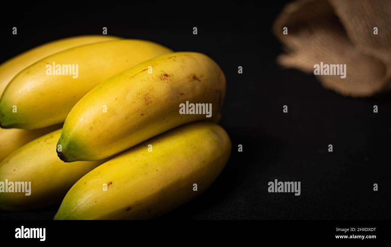 Colorful tropical fruits hi-res stock photography and images - Alamy