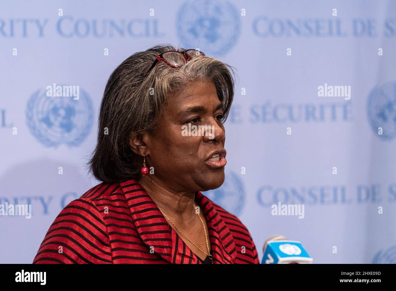 New York, New York, USA. 11th Mar, 2022. US Ambassador Linda Thomas-Greenfield makes a statement at a stakeout at the Security Council at UN Headquarters. Meeting was convened at the request of the Russian Federation who accused Ukraine of developing biological weapons under the tutelage of the United States without providing any evidence. (Credit Image: © Lev Radin/Pacific Press via ZUMA Press Wire) Stock Photo