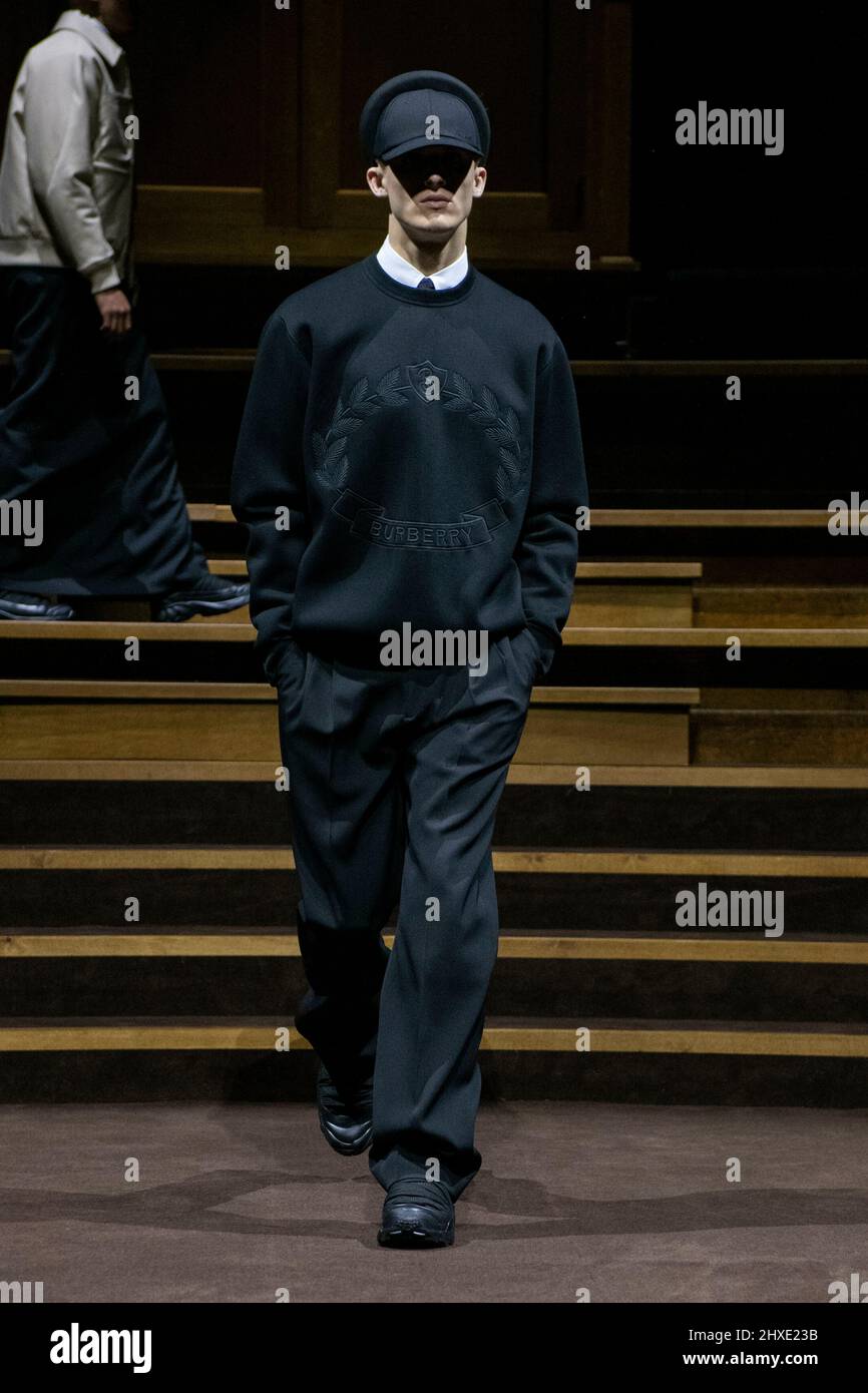 BURBERRY Fall/Winter 2022-23 Runway - London, UK. 11/03/2022 Stock ...