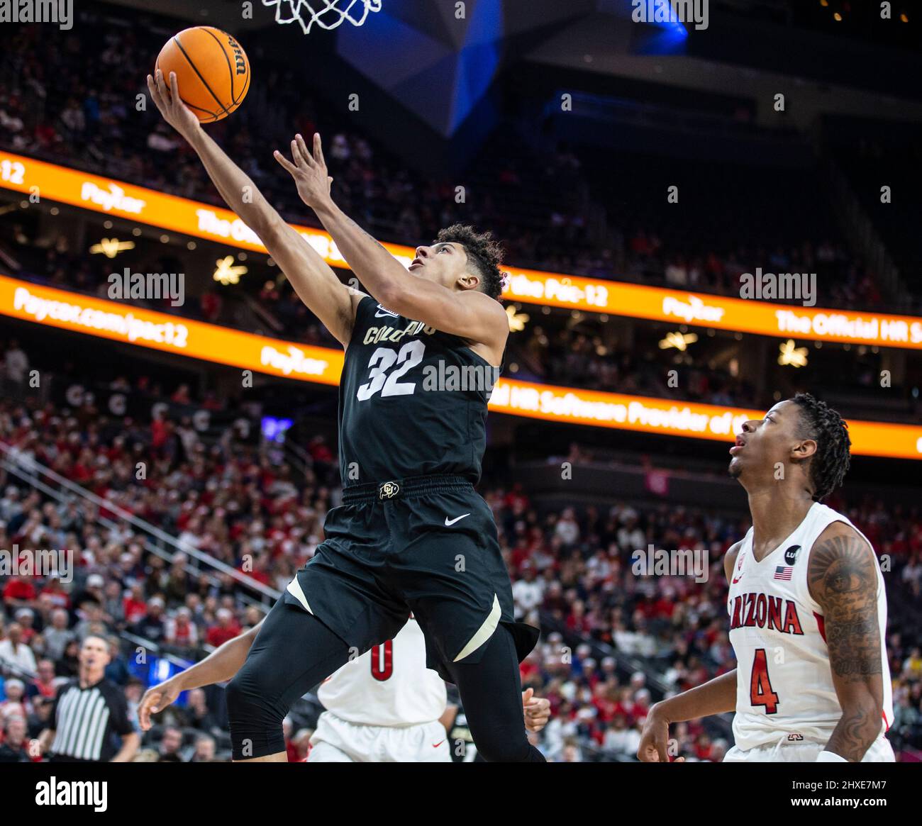 Las Vegas, NV, USA. 11th Mar, 2022. A. in the first half during the NCAA Pac 12 Men's Basketball Tournament Semifinal game between Arizona Wildcats and the Colorado Buffaloes at T Mobile Arena Las Vegas, NV. Thurman James/CSM/Alamy Live News Stock Photo