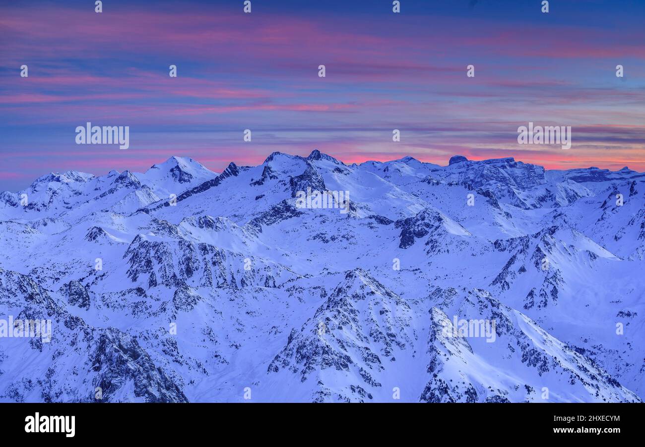 Winter sunset from the Pic du Midi de Bigorre observatory (Pyrenees, France) ESP: Atardecer de invierno desde el observatorio del Pic du Midi Pirineos Stock Photo