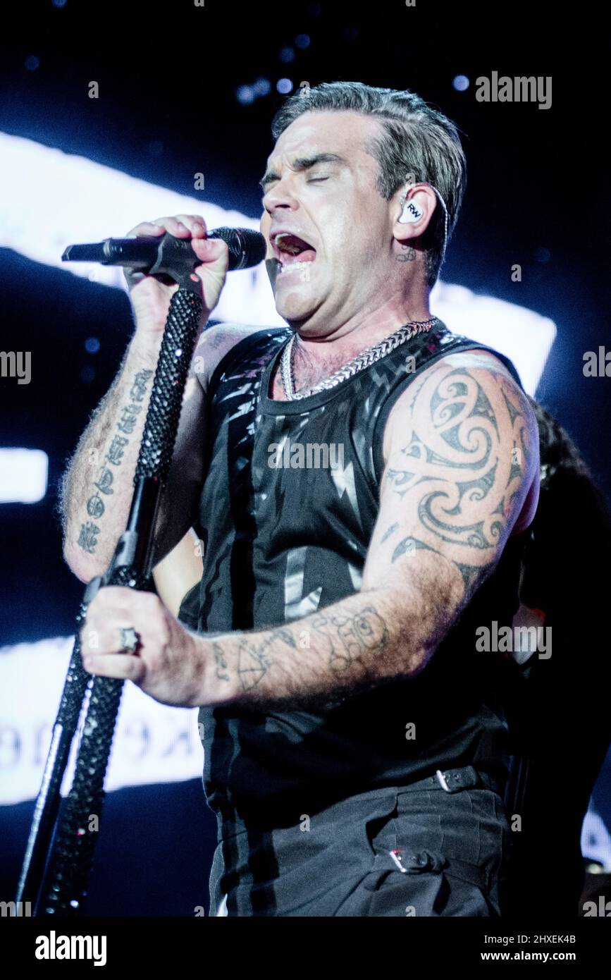 Take that band member hi-res stock photography and images - Alamy