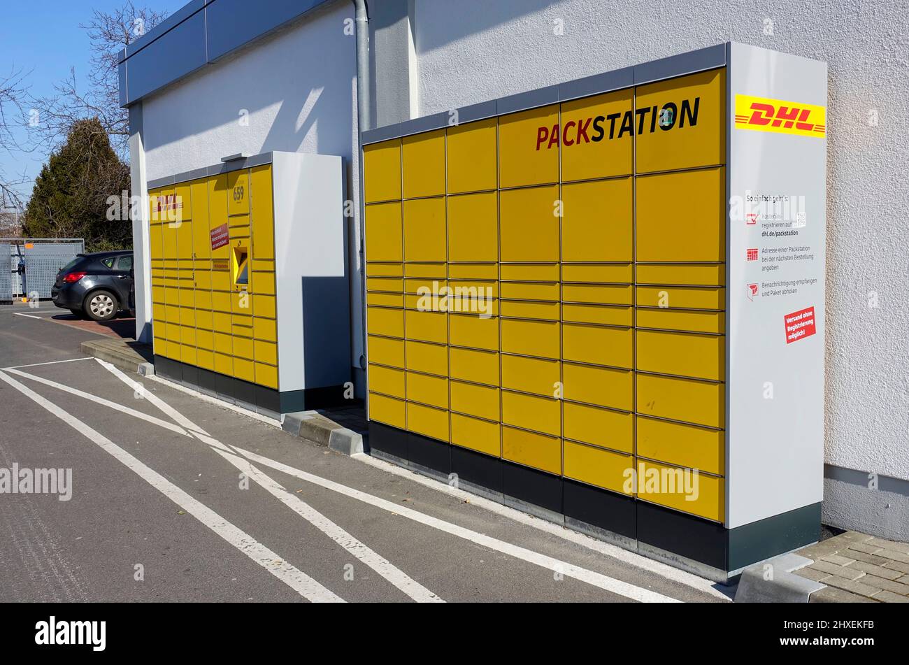 DHL Packstation, Berlin, Germany Stock Photo - Alamy