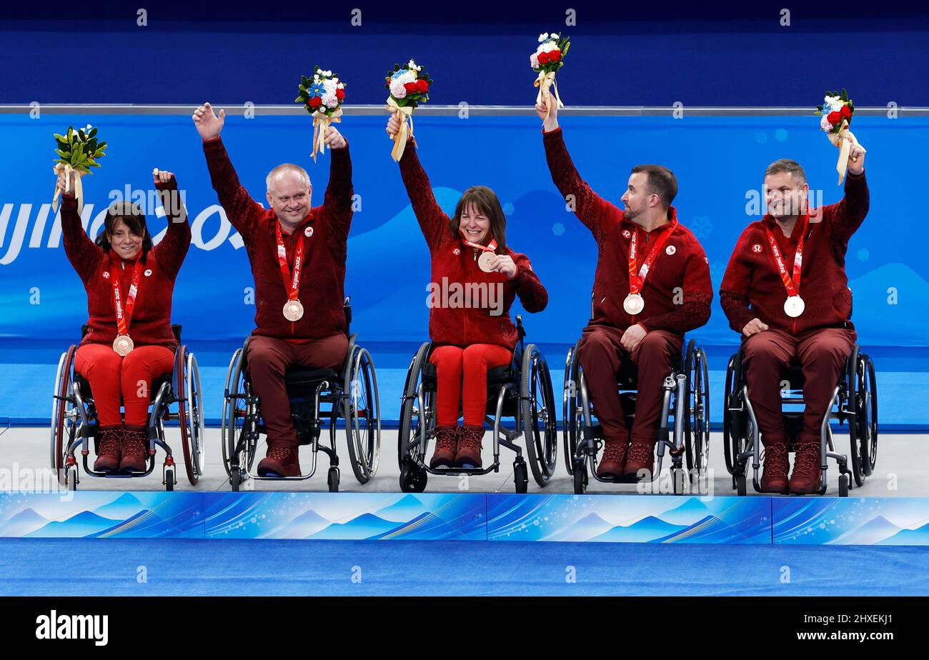 V thurston hires stock photography and images Alamy