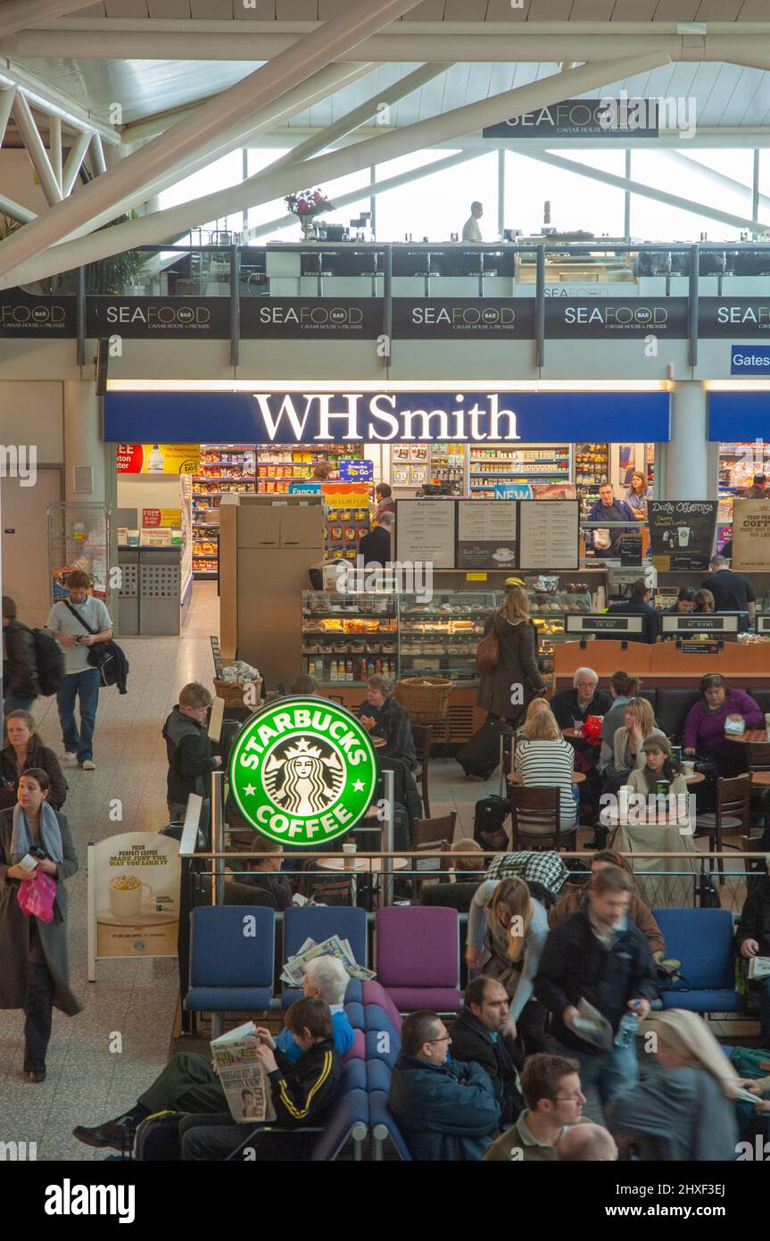 Inside bristol airport departure lounge hires stock photography and images Alamy