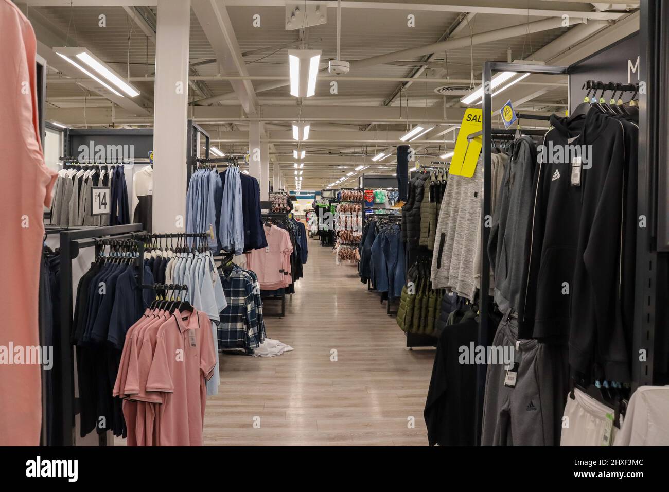 Tesco store clothes hi res stock photography and images Alamy
