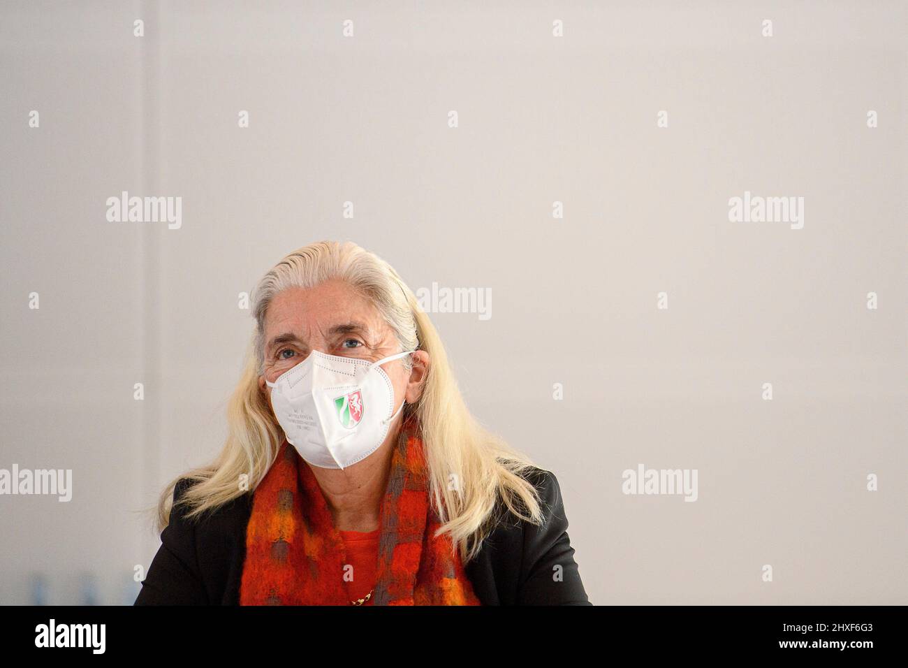 NRW Minister of Science Isabel PFEIFFER-POENSGEN, independent, with NRW FFP2 mask visiting the Max Planck Institute (MPI) for coal research, on March 4th, 2022 in Muelheim an der Ruhr/Germany Stock Photo