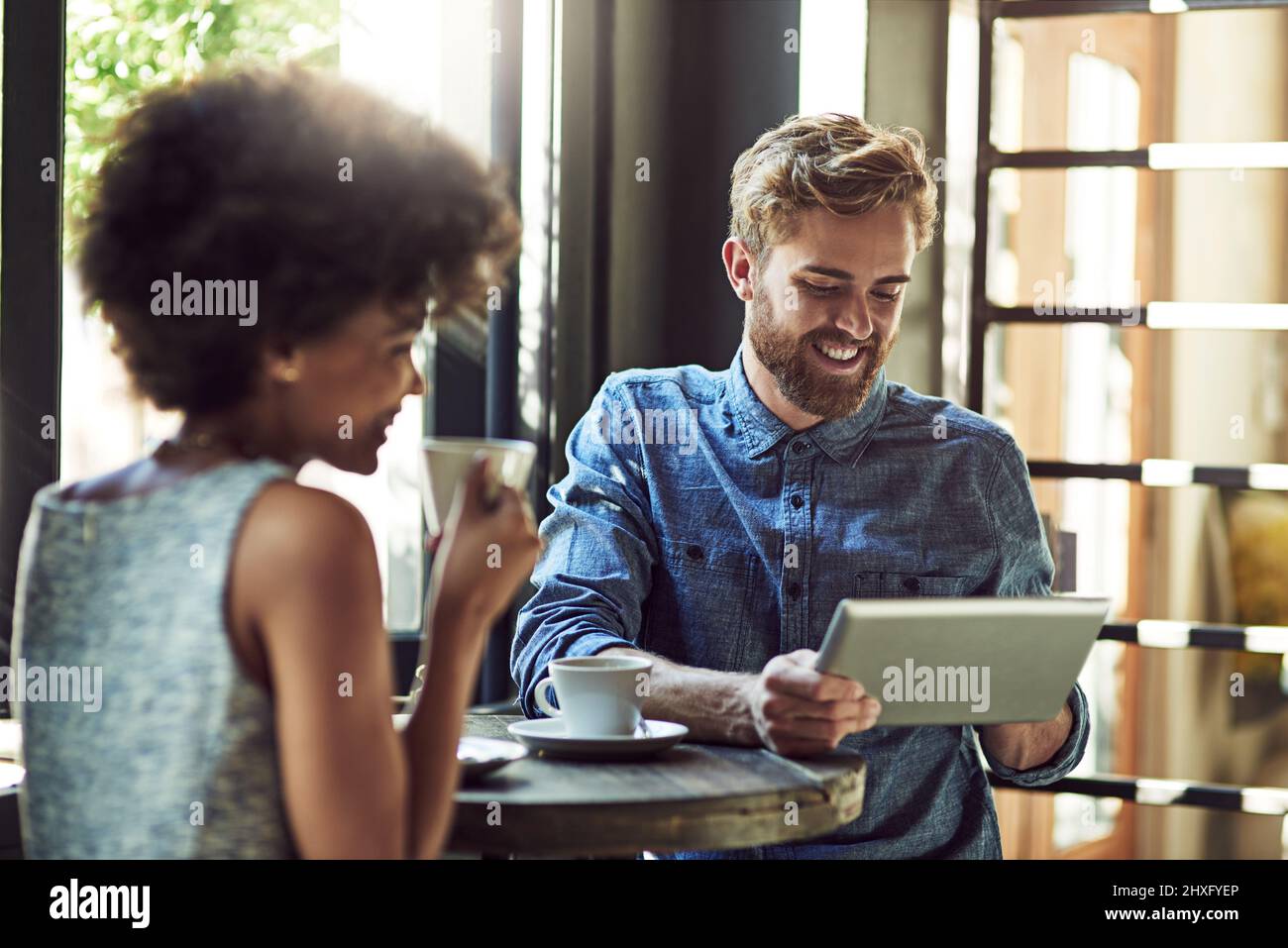 Wireless connections hi-res stock photography and images - Alamy