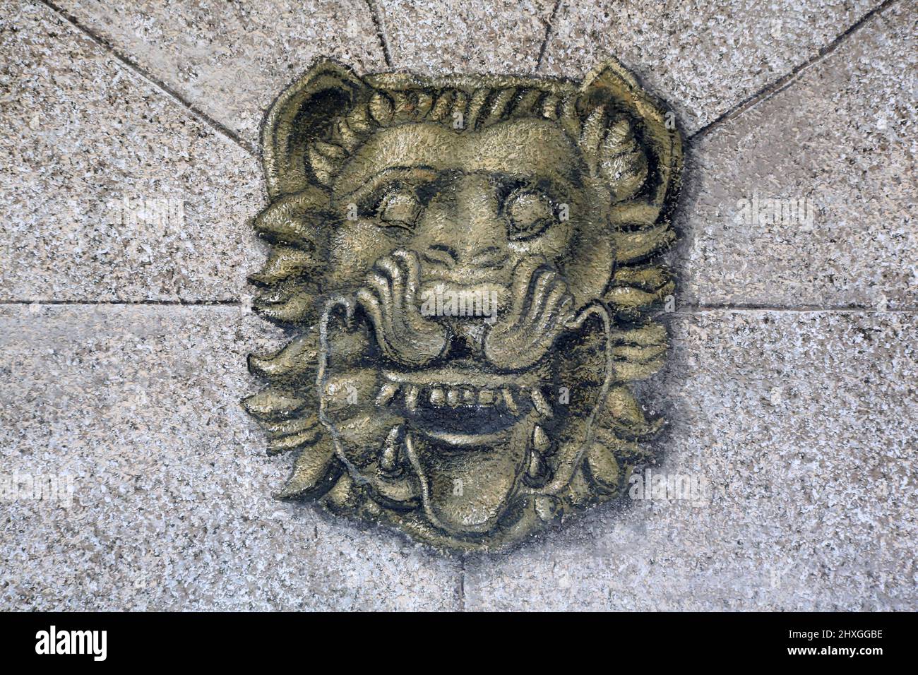 Peinture d'un lion sur un mur. Saint-Gervais-les-Bains. Haute-Savoie. Auvergne-Rhône-Alpes. Haute-Savoie. France. Stock Photo