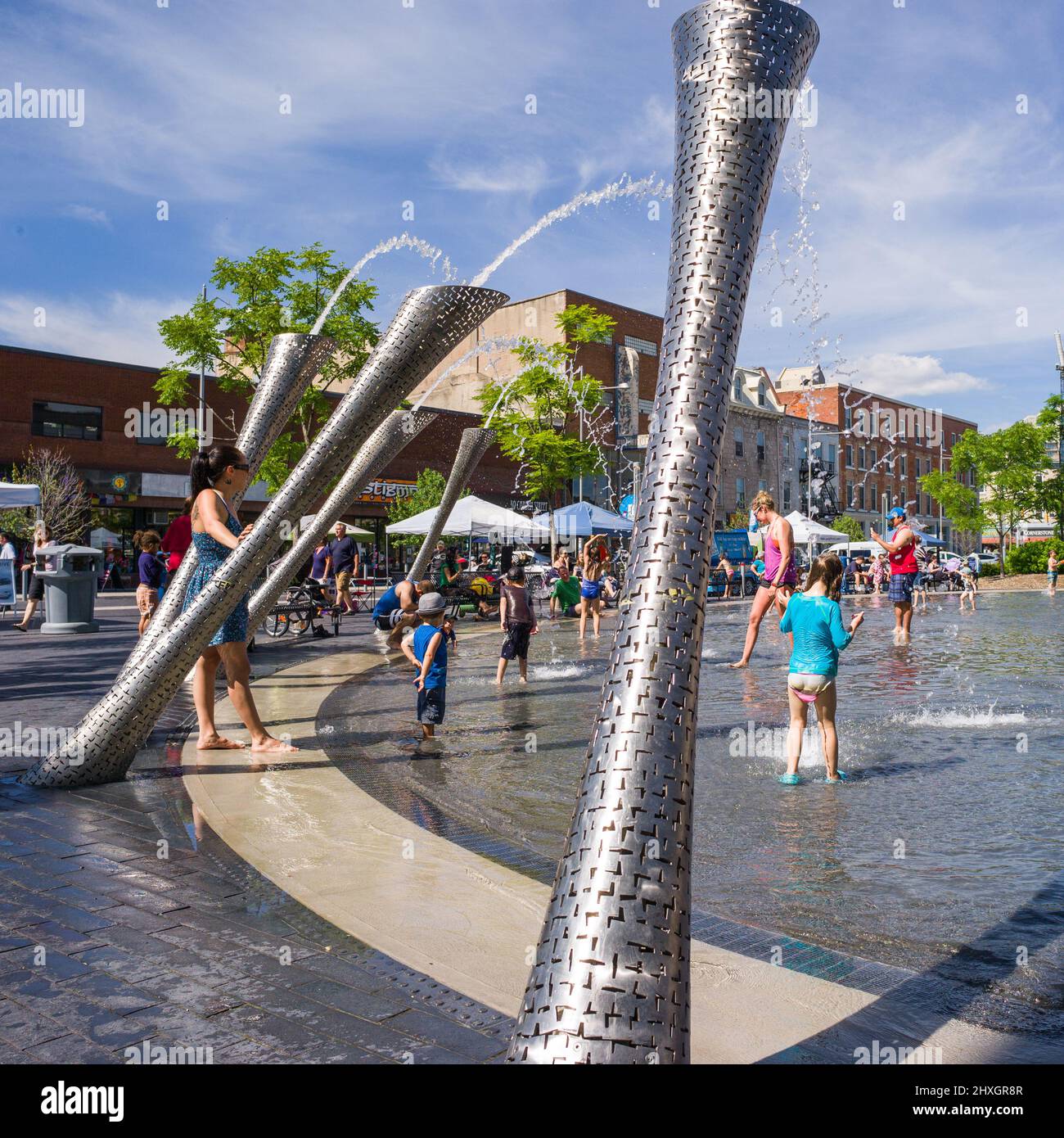 Guelph City Hall splash pad Stock Photo Alamy