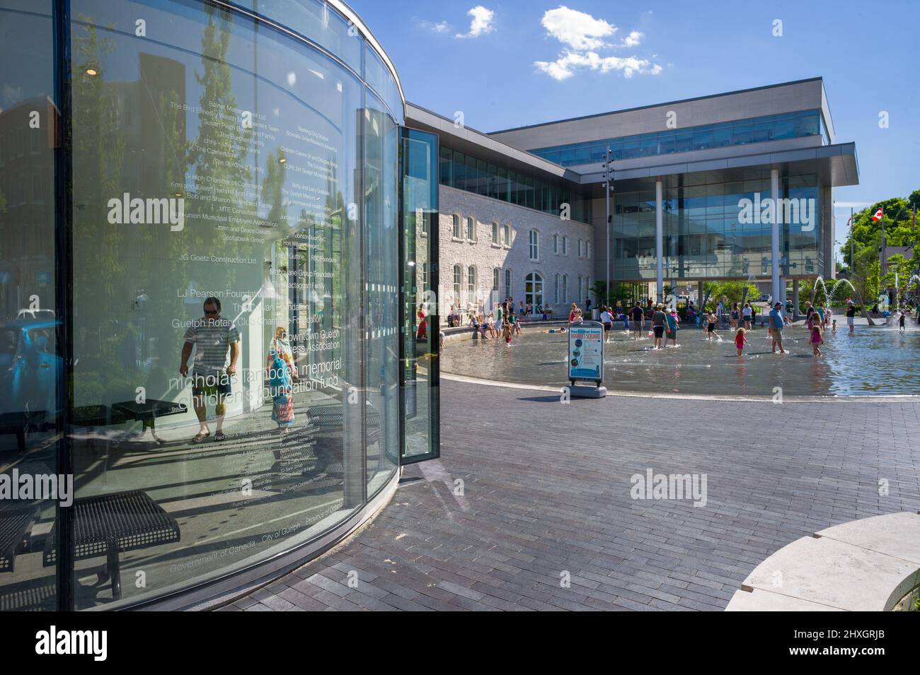 Guelph City Hall splash pad Stock Photo Alamy