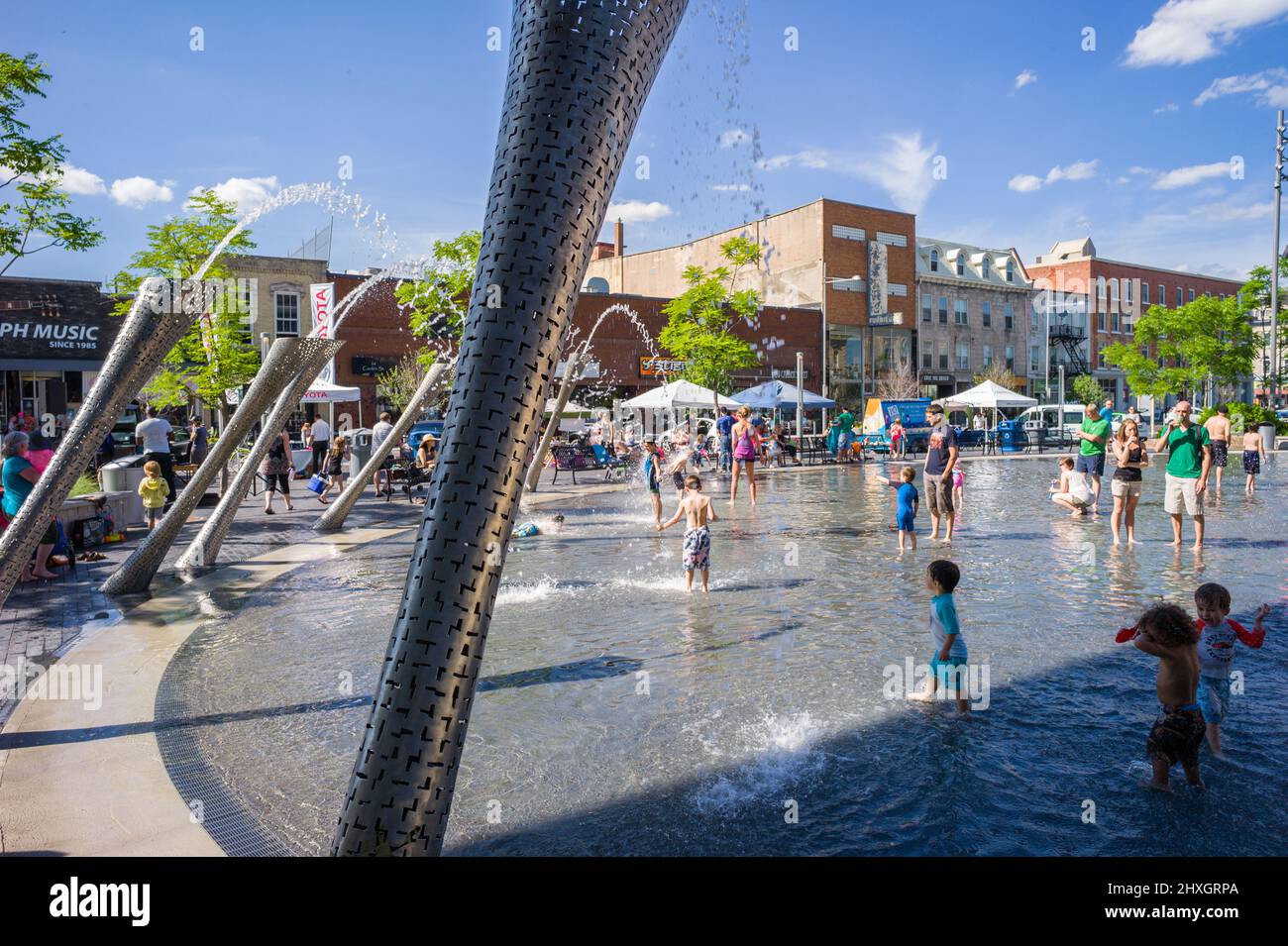 Guelph City Hall splash pad Stock Photo Alamy