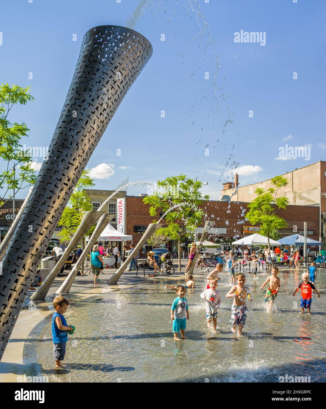 Guelph City Hall splash pad Stock Photo Alamy