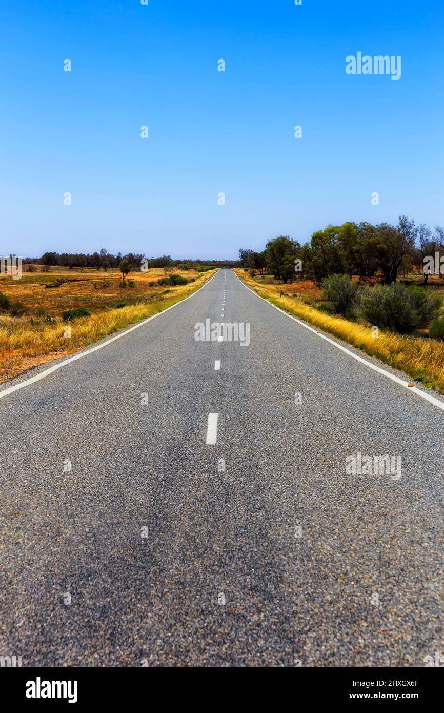 Silver city highway in Australian outback from Mildura to Broken hill Stock Photo Alamy