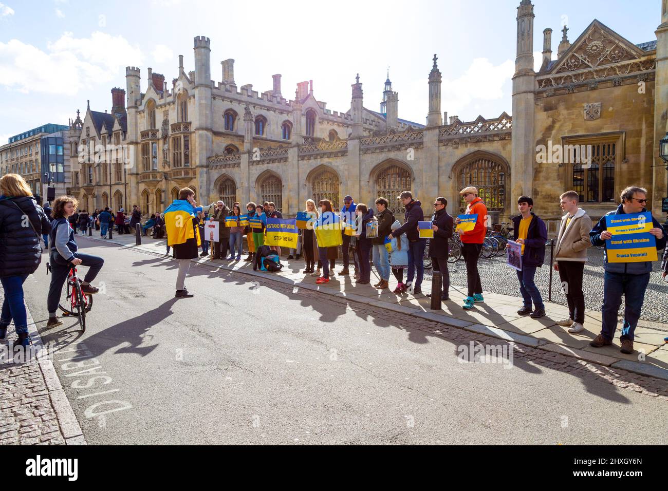 12 March 2022 - Cambridge, UK, Protesters protesting against the Russian invasion of Ukraine outside King's College Stock Photo