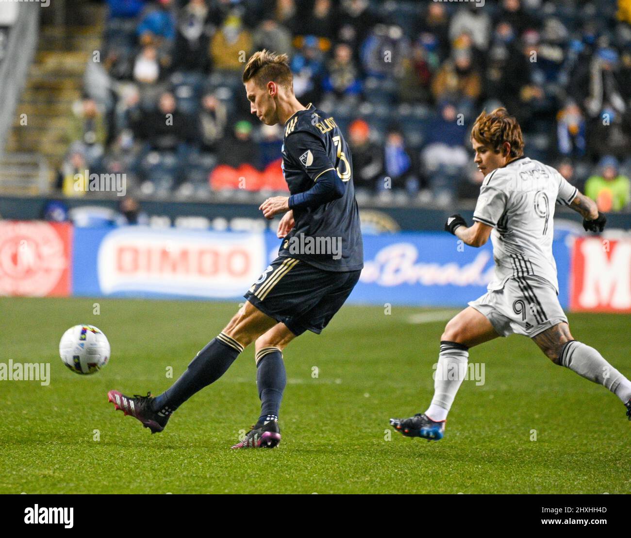 Chester, Pennsylvania, USA. 12th Mar, 2022. March 12, 2022, Chester PA- Philadelphia Union player, JACK ELLIOTT (3) fights for the ball with JAVIER LOPEZ (9) of the San Jose Earthquakes during the match at Subaru Park (Credit Image: © Ricky Fitchett/ZUMA Press Wire) Stock Photo