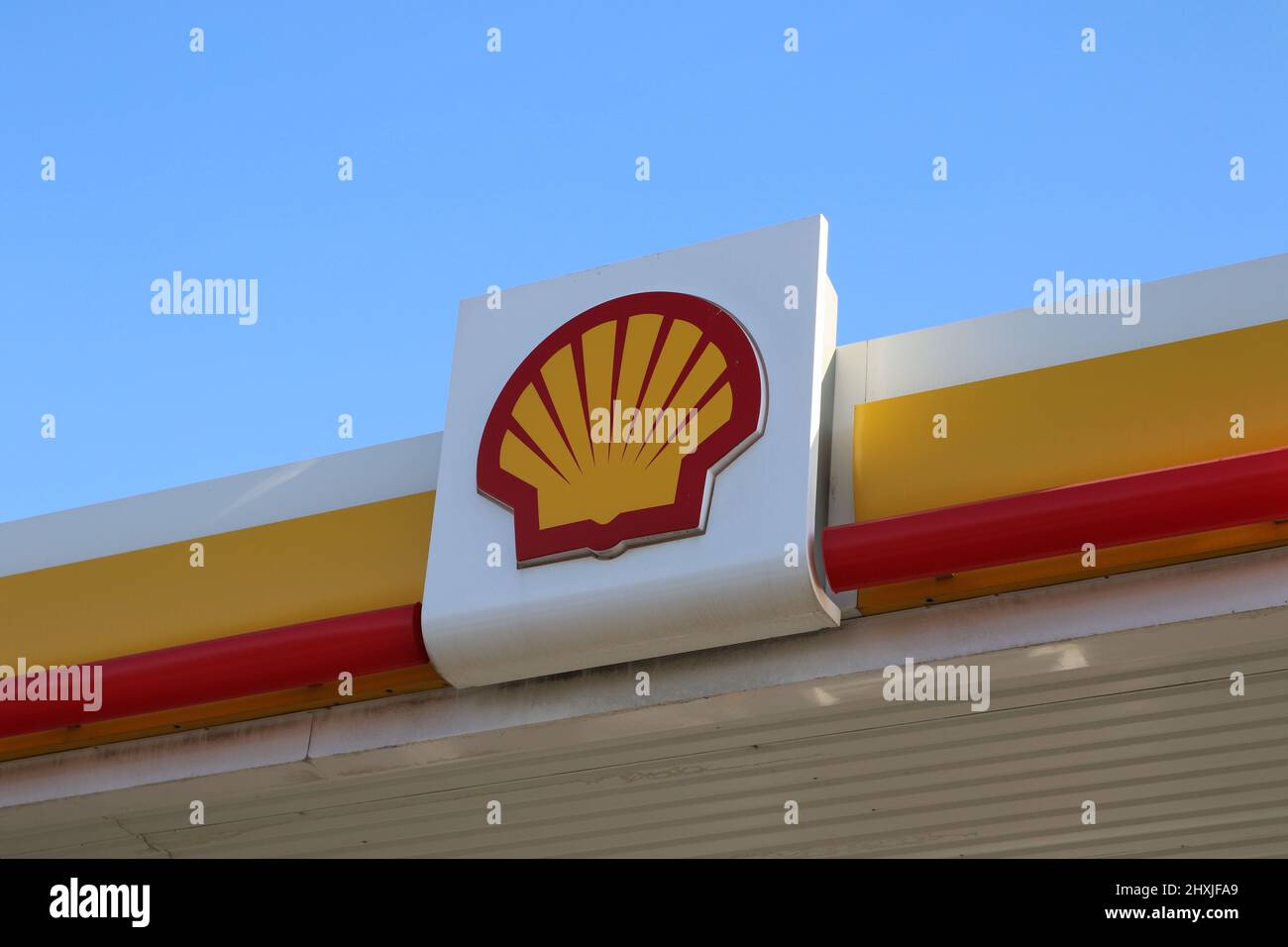 Британская Shell. Британская компания Shell. Логотип Шелл фото.