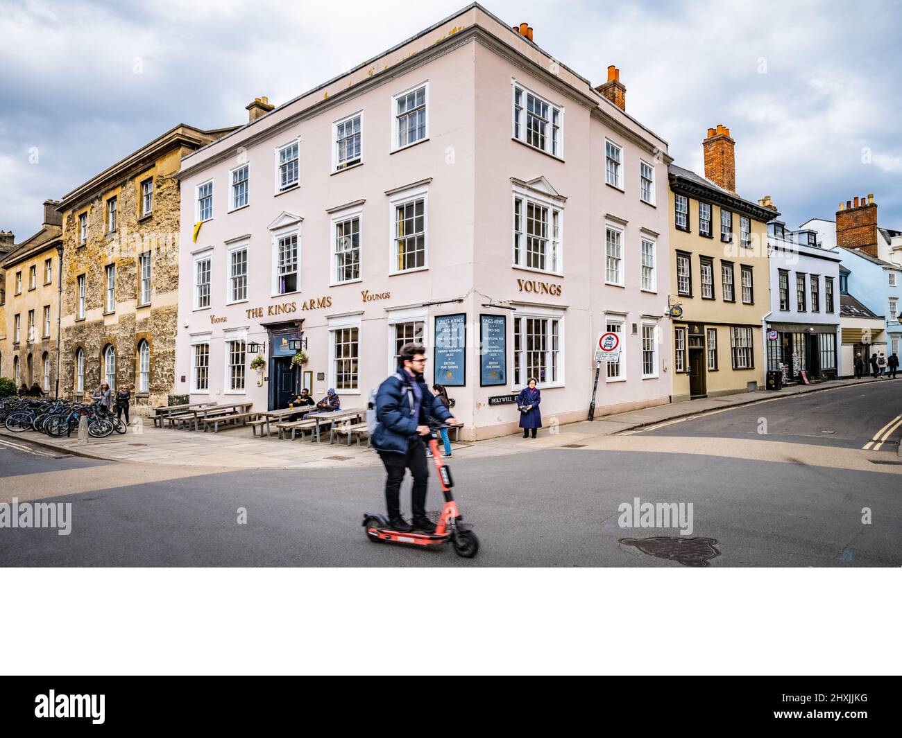 Kings Arms Pub Oxford England UK Stock Photo - Alamy