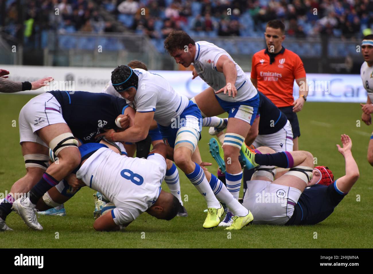 March 12, 2022, Rome, Lazio, Italy: Rome, Italy March 2022: Guinness Six Nations of rugby, scrum on the field of game Italian team wear withe shirt and with blue shirt Scotland, they fight for the ball. Scotland won 22-33  (Credit Image: © Pasquale Gargano/Pacific Press via ZUMA Press Wire) Stock Photo