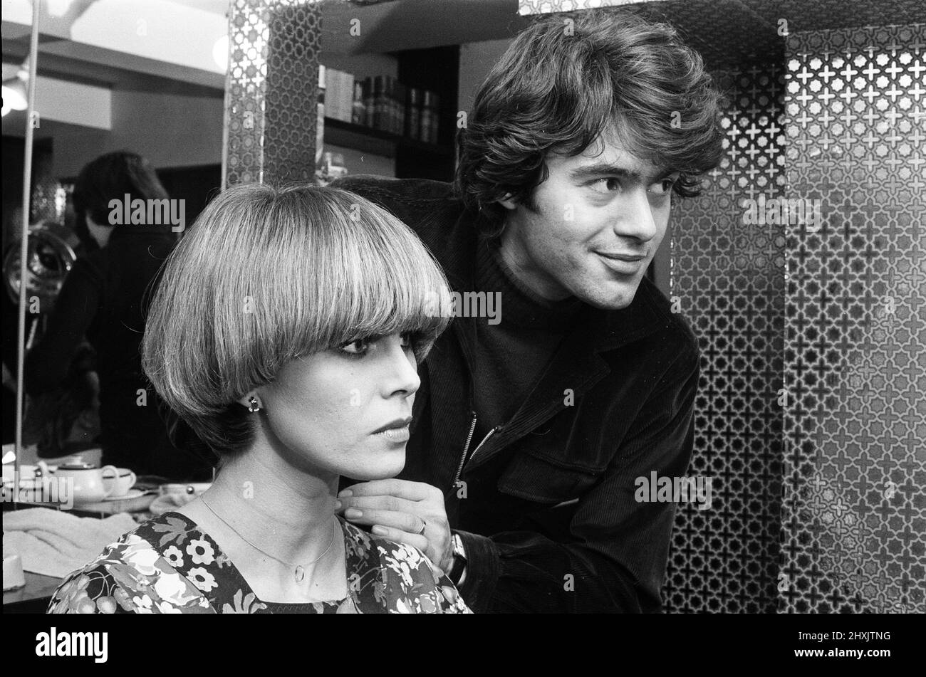 Actress Joanna Lumley models her "Purdey" haircut with its creator, hairdresser John Frieda. January 1977. Stock Photo