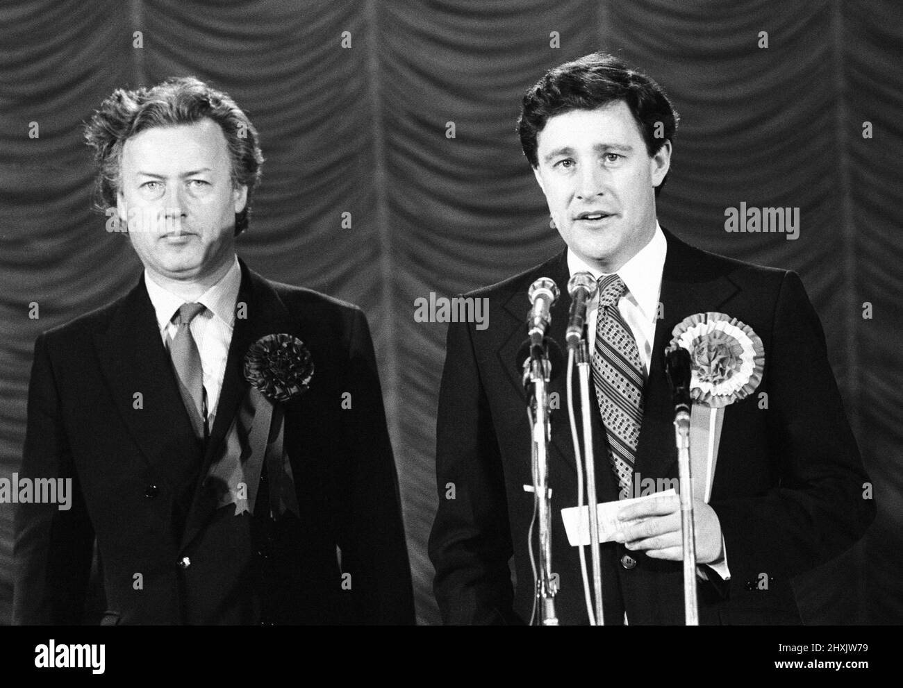 Coventry North West By-election, due to the death of the incumbent Maurice Edelman, Coventry, Thursday 4th March 1976. Our Picture Shows ... Geoffrey Robinson winning candidate for Labour, also pictured, Jonathan Guinness of the Conservative Party. Stock Photo