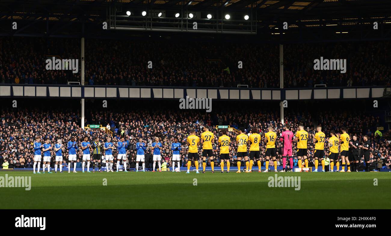 Liverpool, UK. 13th Mar, 2022. Both teams take part in a minutes applause for former Everton manager Gordon Lee who died earlier this week during the Premier League match at Goodison Park, Liverpool. Picture credit should read: Darren Staples/Sportimage Credit: Sportimage/Alamy Live News Stock Photo