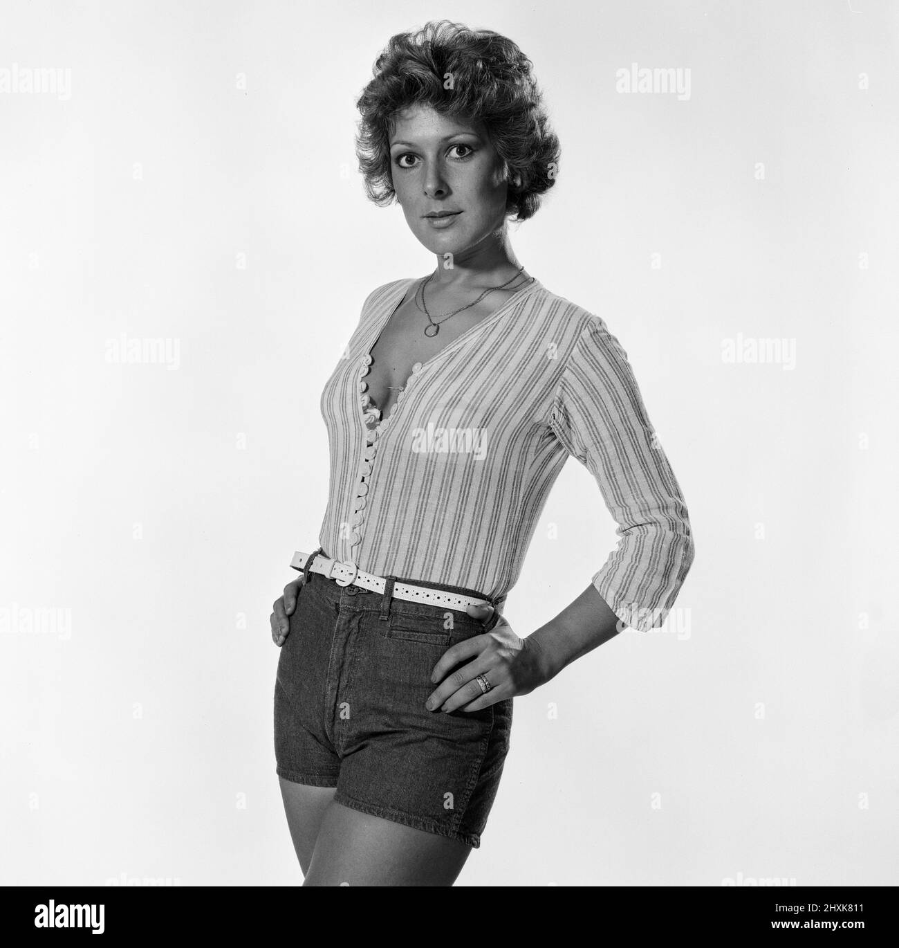 Entertainment actress lynda bellingham Black and White Stock Photos