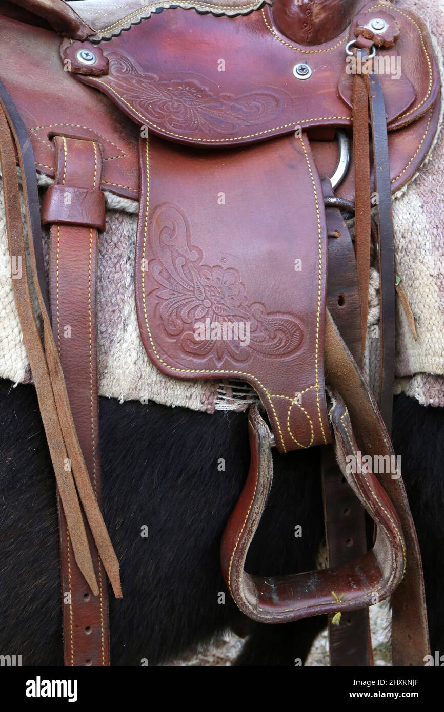 Selle Cheval Western En Cuir Marron - Style Floral - Vintage - Sans Marque