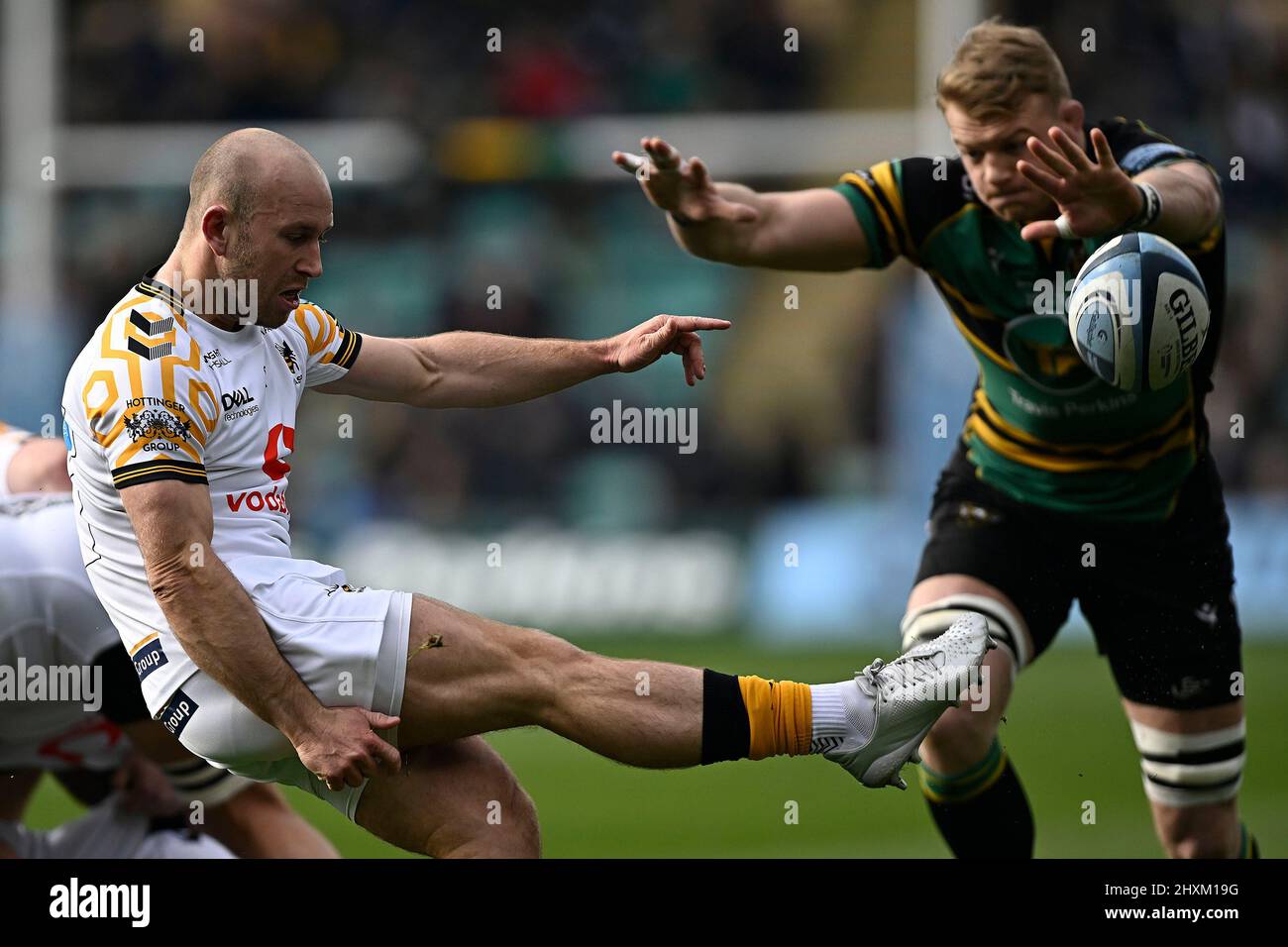 Northampton saints v wasps hi-res stock photography and images - Page 2