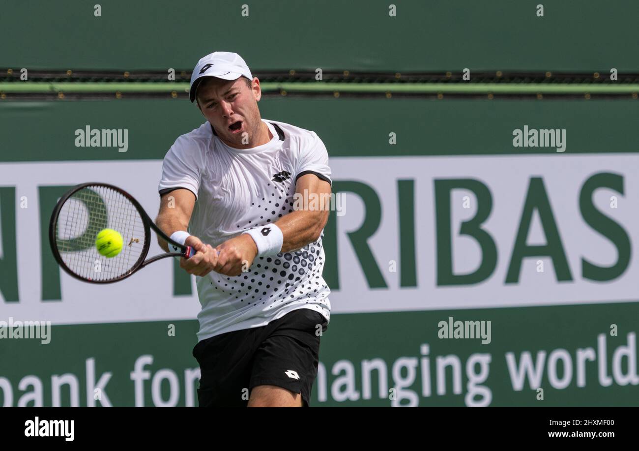 Indian Wells, USA. 13th Mar, 2022. Tennis, ATP Tour, Indian Wells, BNP  Paribas Open, Men, Singles, 2nd Round, Rublyov (Federation of Russia) -  Koepfer (Germany), Dominik Koepfer plays a ball. Credit: Maximilian