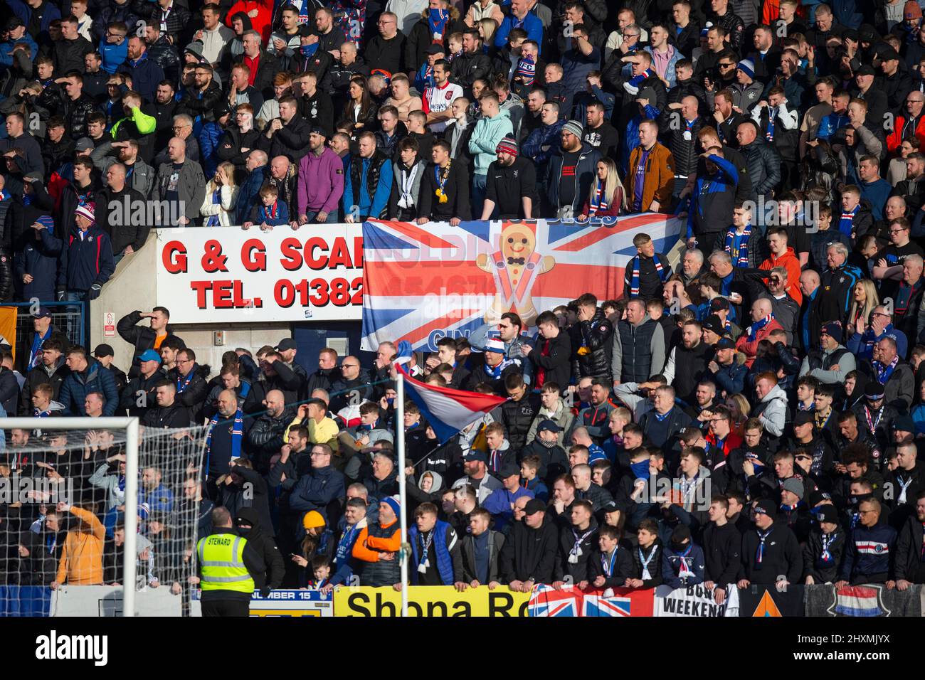 Rangers fc fans hi-res stock photography and images - Page 3 - Alamy