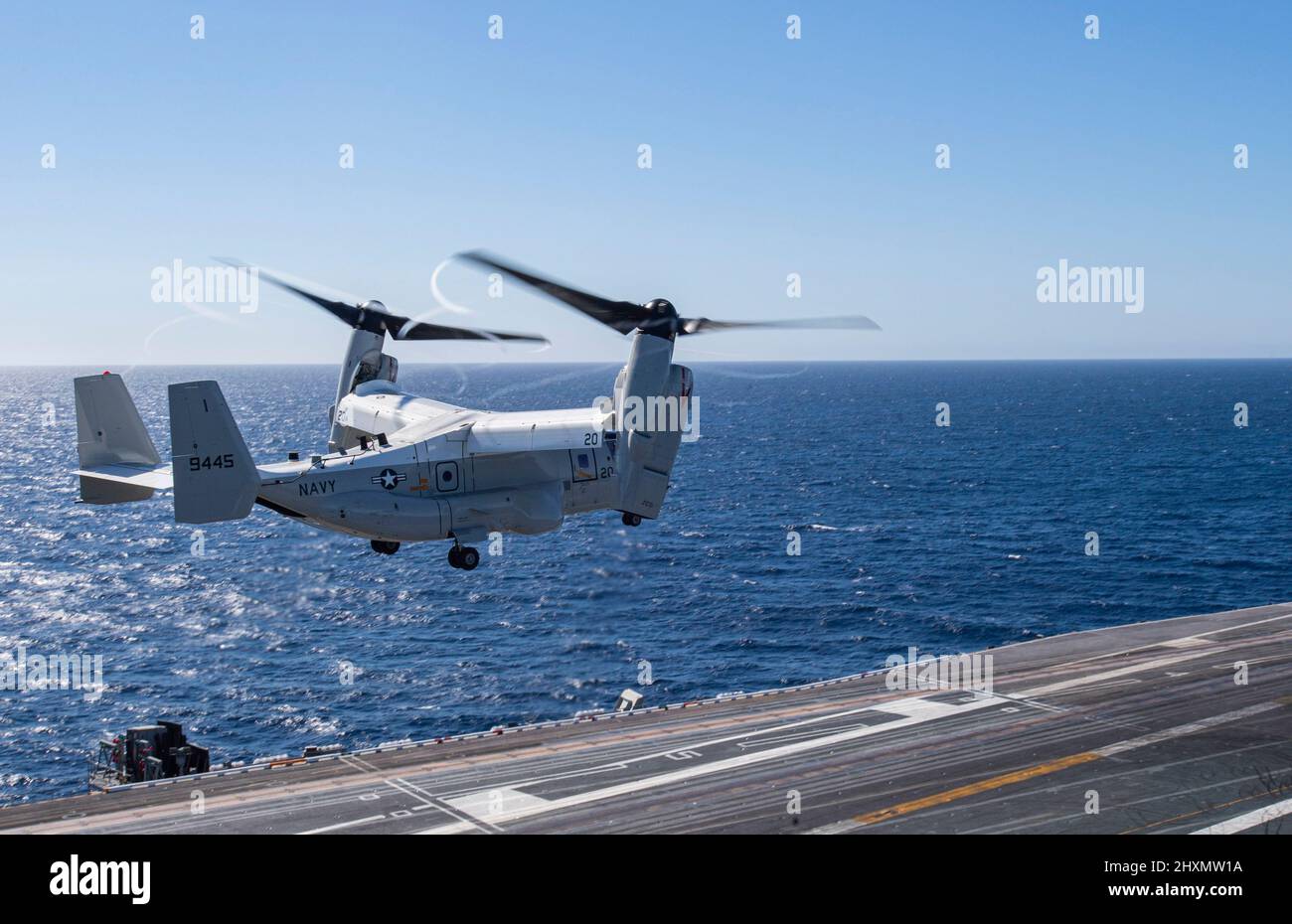 220312-N-MH015-1063 PACIFIC OCEAN (March 12, 2022) A CVM-22B Osprey ...