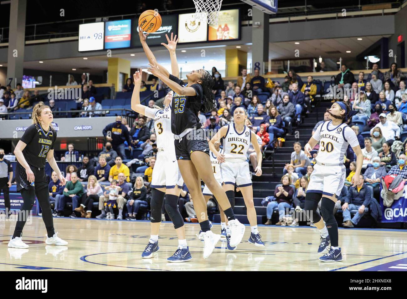 Philadelphia, PA, USA. 13th Mar, 2022. Delaware Forward TY BATTLE (33