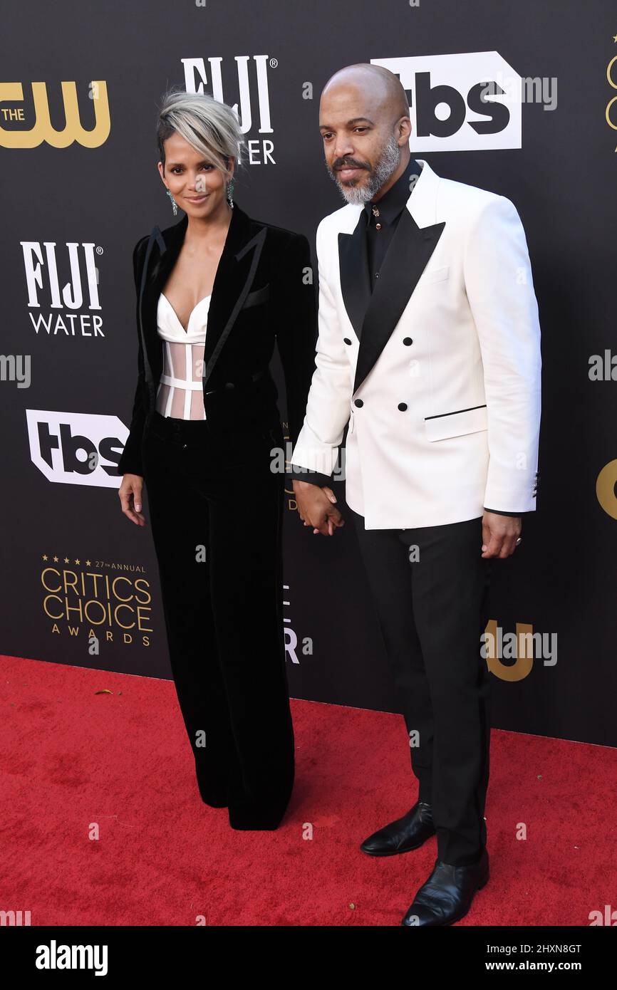 Los Angeles, CA, US, March 13, 2022, Halle Berry and Van Hunt arrive at