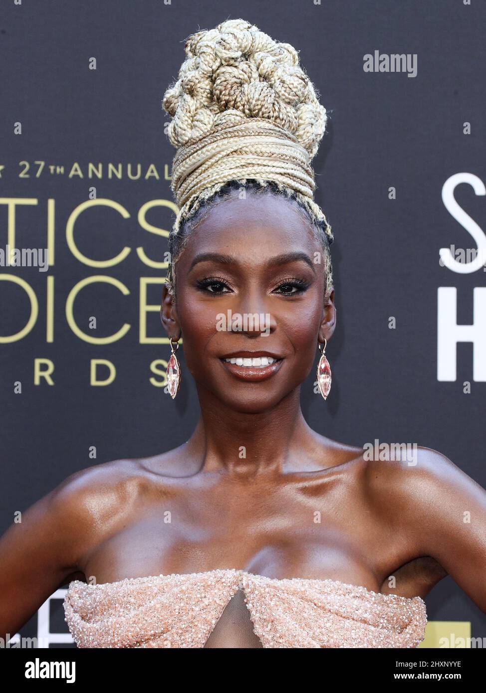 CENTURY CITY, LOS ANGELES, CALIFORNIA, USA - MARCH 13: Angelica Ross wearing a Valdrin Shahiti dress arrives at the 27th Annual Critics' Choice Awards held at the Fairmont Century Plaza Hotel on March 13, 2022 in Century City, Los Angeles, California, United States. (Photo by Xavier Collin/Image Press Agency/Sipa USA) Stock Photo