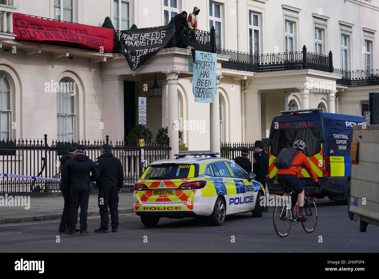 London, UK, 19th March 2022. Demonstrators gathered outside a mansion in  Holland Park owned by Russian oligarch Vladimir Yevtushenkov (aka  Evtushenkov), owner of Kronshtadt, part of Sistema Group, which the  protesters say