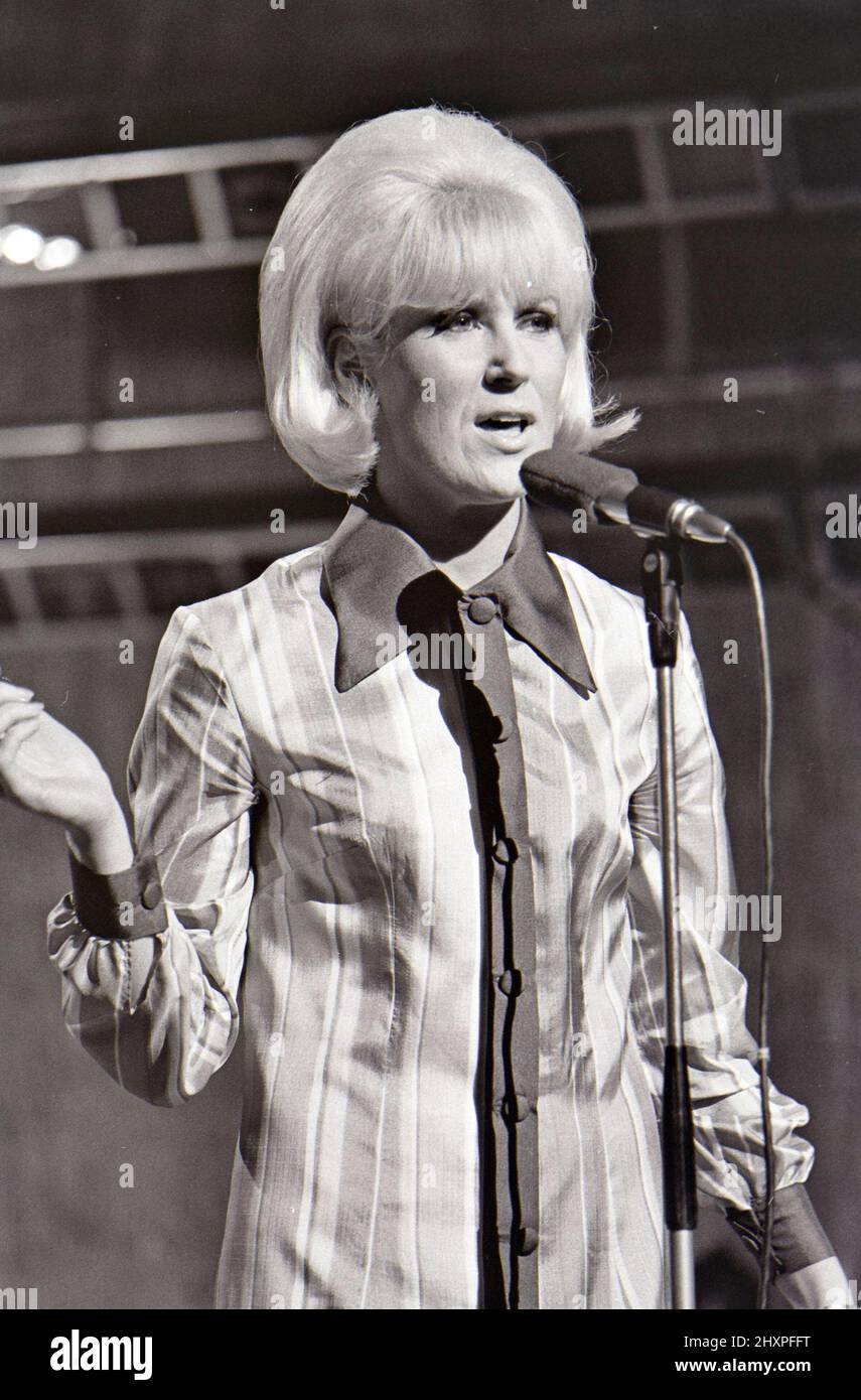 Dusty springfield 1960s hi-res stock photography and images - Alamy