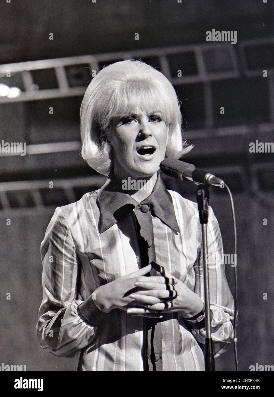 DUSTY SPRINGFIELD (1939-1999) English pop singer omn Ready, Steady, Go ...