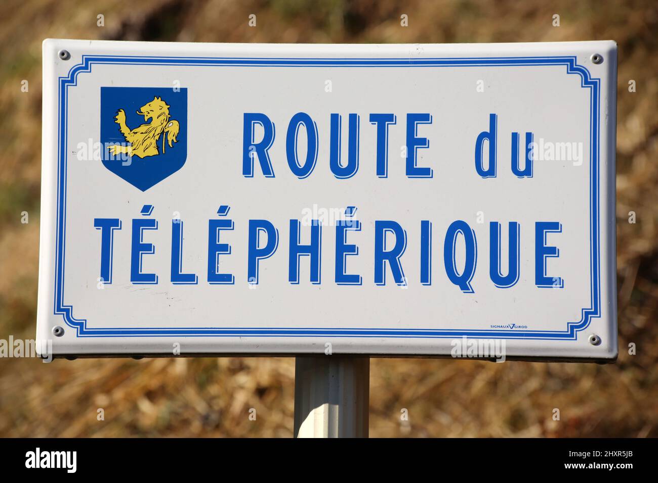 Route du téléphérique. Plaque en métal. Saint-Gervais-les-Bains. Haute-Savoie. Auvergne-Rhône-Alpes. France. Stock Photo