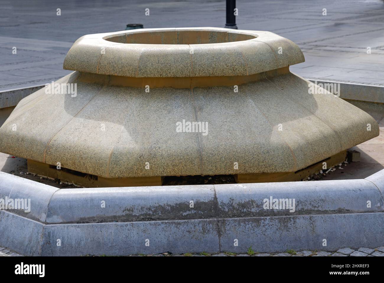 Dry Fountain Stone No Water During Cold Winter Stock Photo