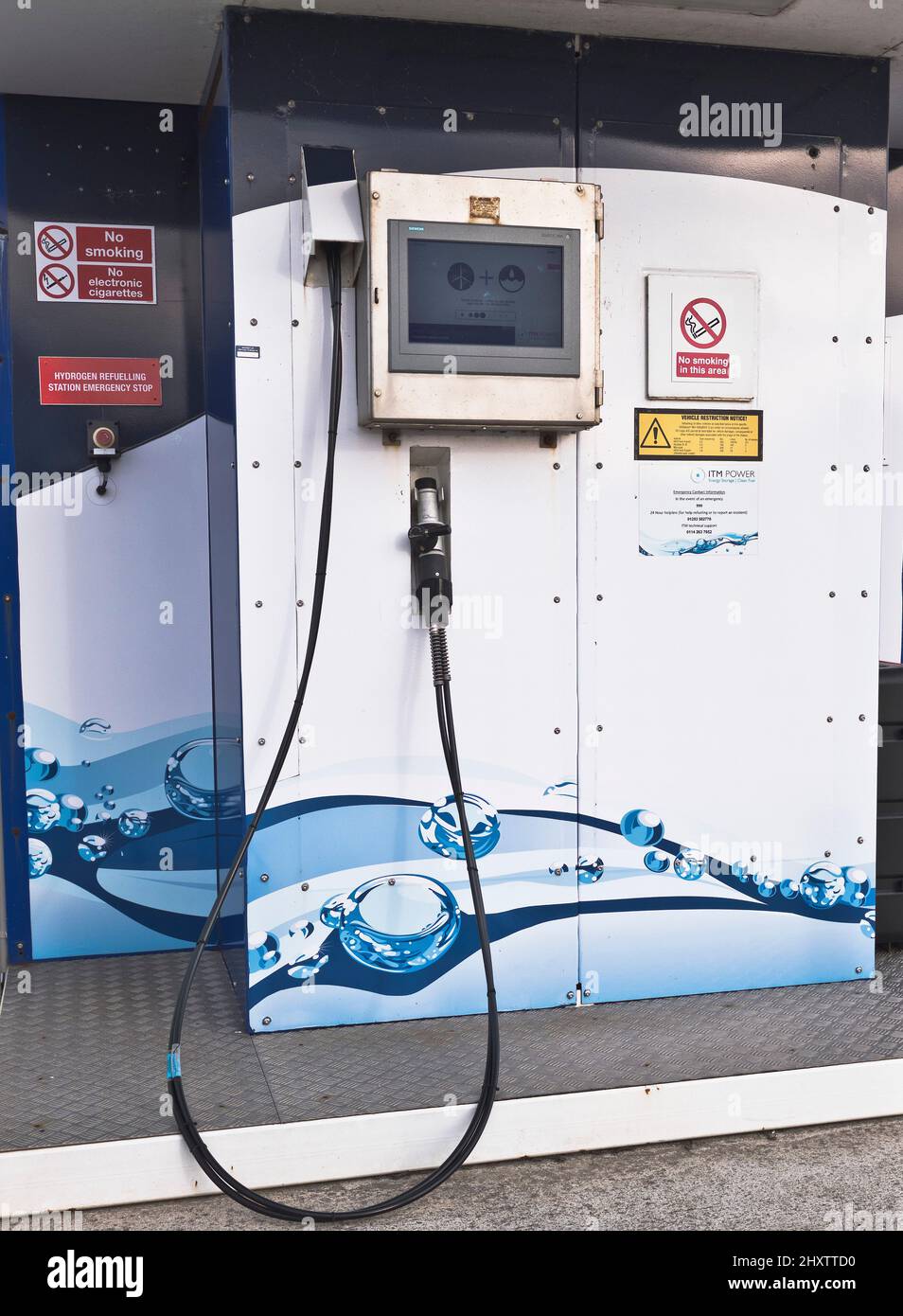 dh Hydrogen Fuel Station KIRKWALL ORKNEY Refuelling stations using tidal and wave sources green energy power uk renewables Stock Photo