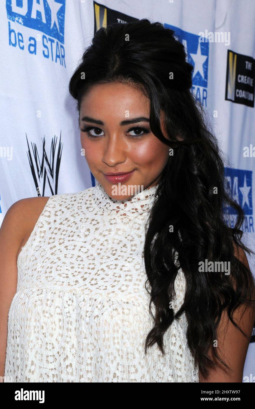 Shay Mitchell attending The Creative Coalition and WWE launch anti-bullying Alliance 'be a STAR' at the Washington Club in Washington DC, USA. Stock Photo