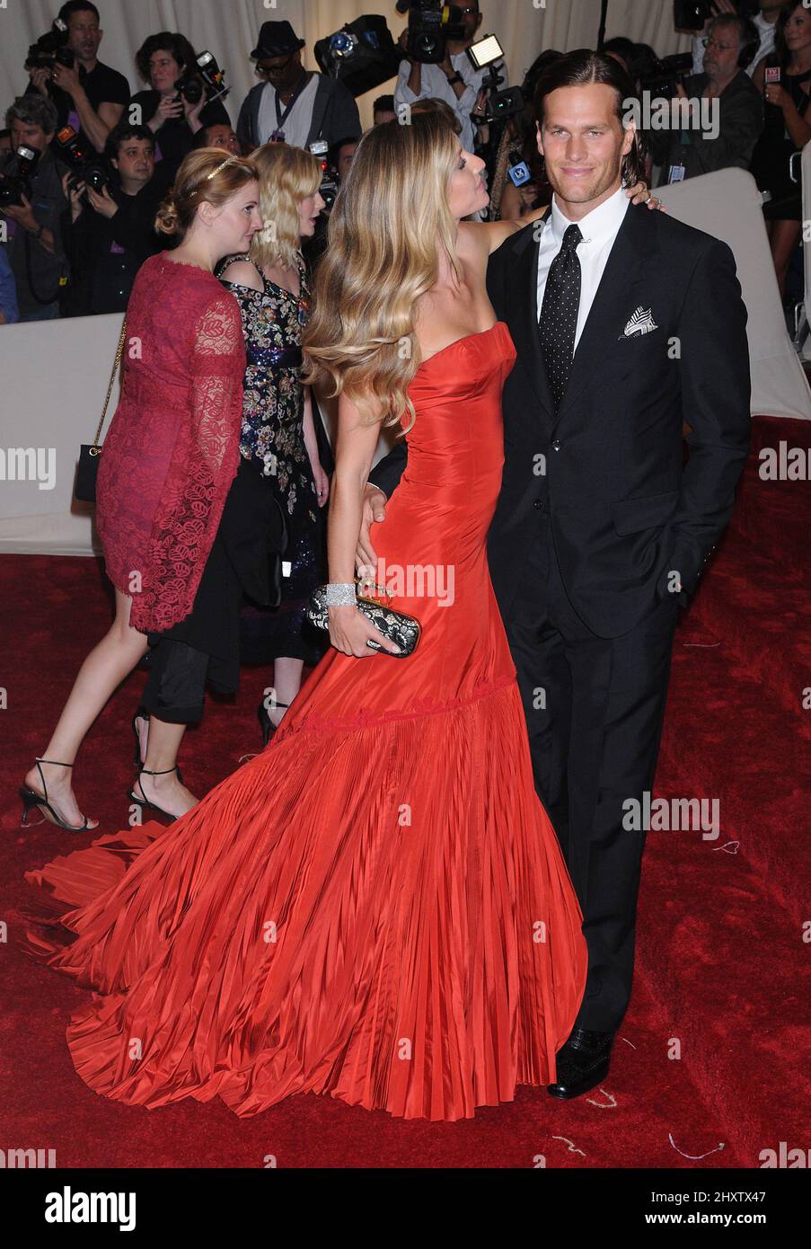 Gisele Bundchen Alexander Mcqueen High Resolution Stock Photography and  Images - Alamy
