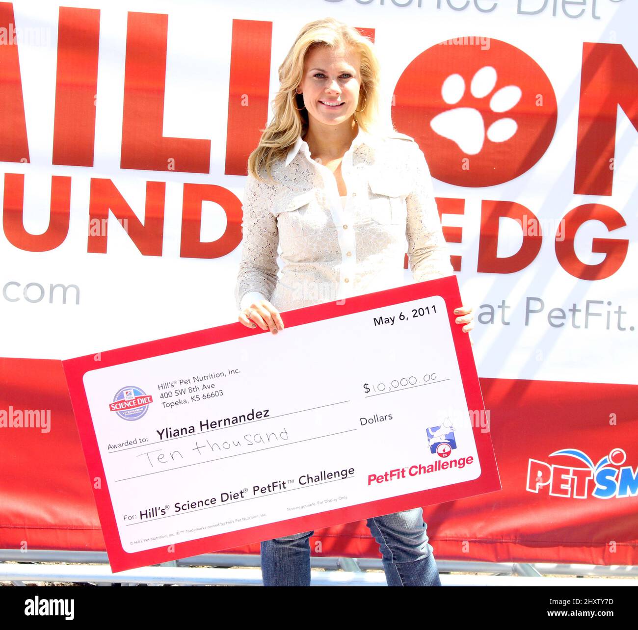Alison Sweeney Kicks Off Million Pound Pledge held in Union Square, New York Stock Photo